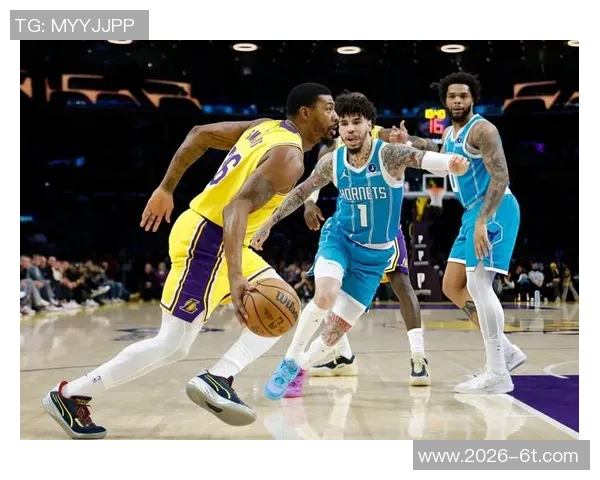 斯玛特今日表现出色教会黄蜂年轻球员防守的真谛