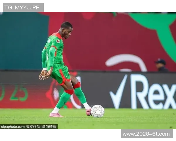 恩里克赛后赞伊桑姆巴佩表现出色为绝平进球喝彩 恩里克赛后赞伊桑姆巴佩表现出色为绝平进球喝彩