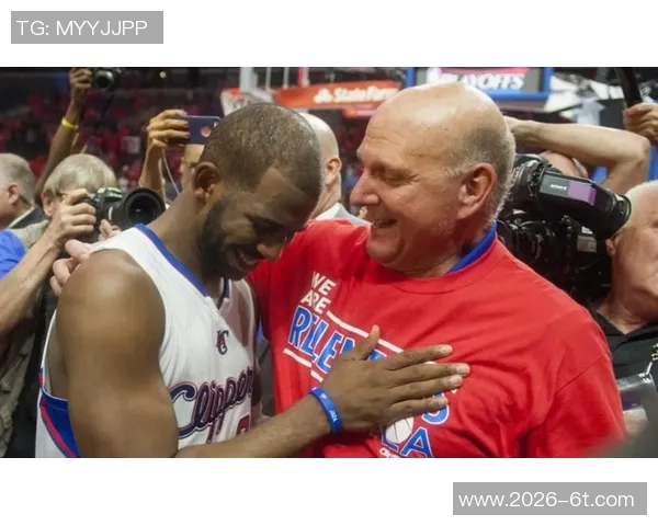 老船长保罗半场表现抢眼9助攻3分1板正负值高达25